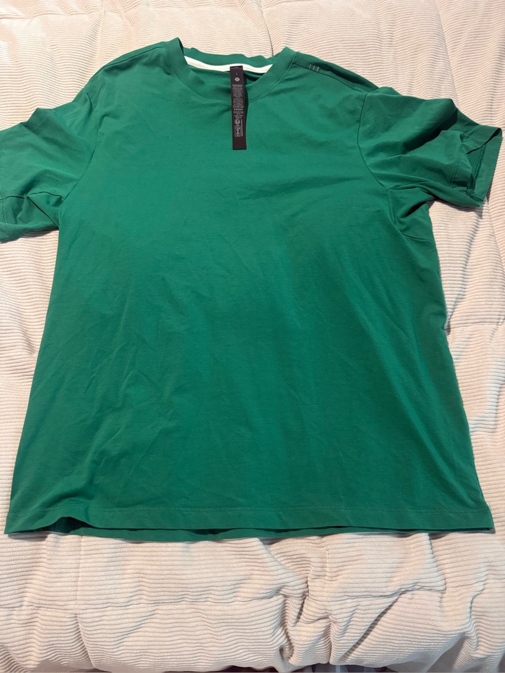 Lululemon Men's Green Crewneck T-Shirt